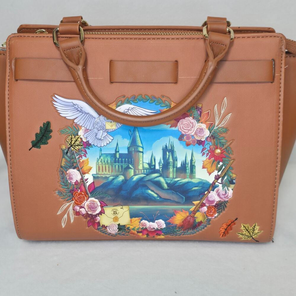 Wizarding World Harry Potter Hogwarts Wreath Crossbody Handbag Satchel Bag EUC
